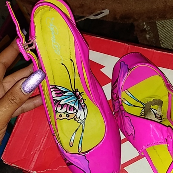 Ed hardy pumps - Picture 2 of 5
